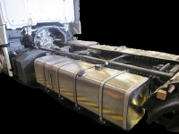 Mercedes Actros - zbiornik paliwa_1