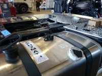 Montaż układów w DAF - zbiornik kombi_12