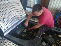 Montaż układów w DAF - zbiornik kombi_8